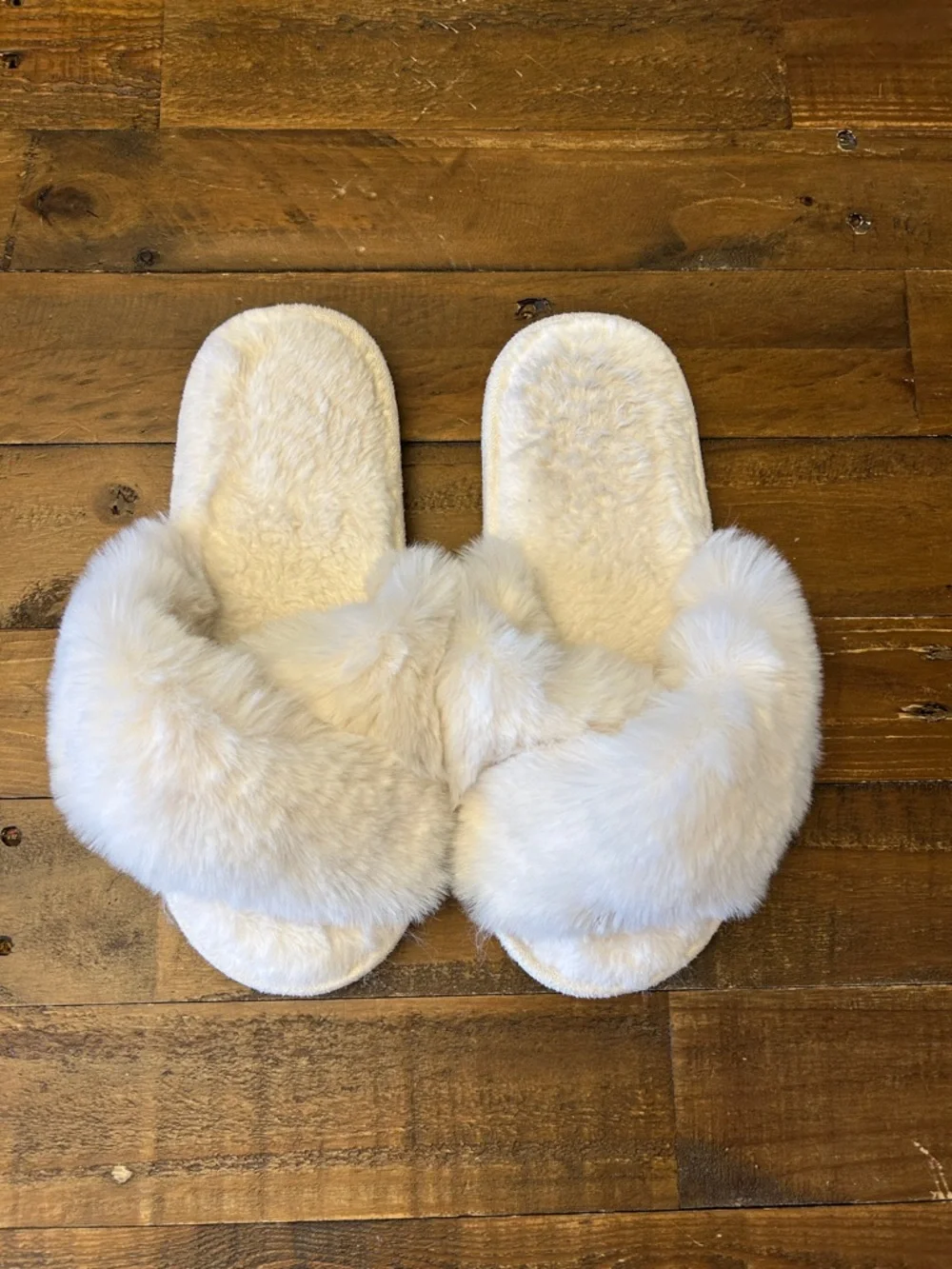 Cozy Faux Fur Slide Slippers in Cream - Picture 1 of 4
